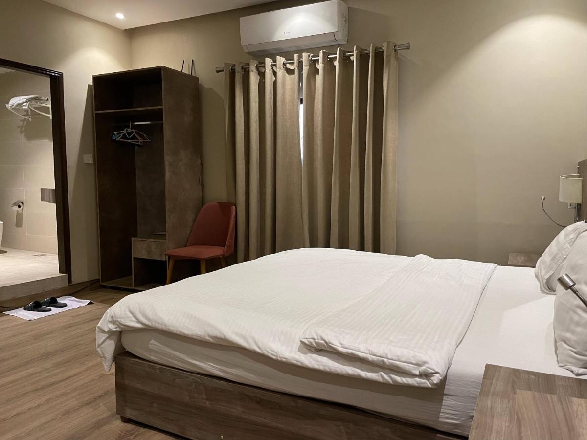 Hamsun Shahrah-E-Faisal Hotel Karachi Eksteriør billede